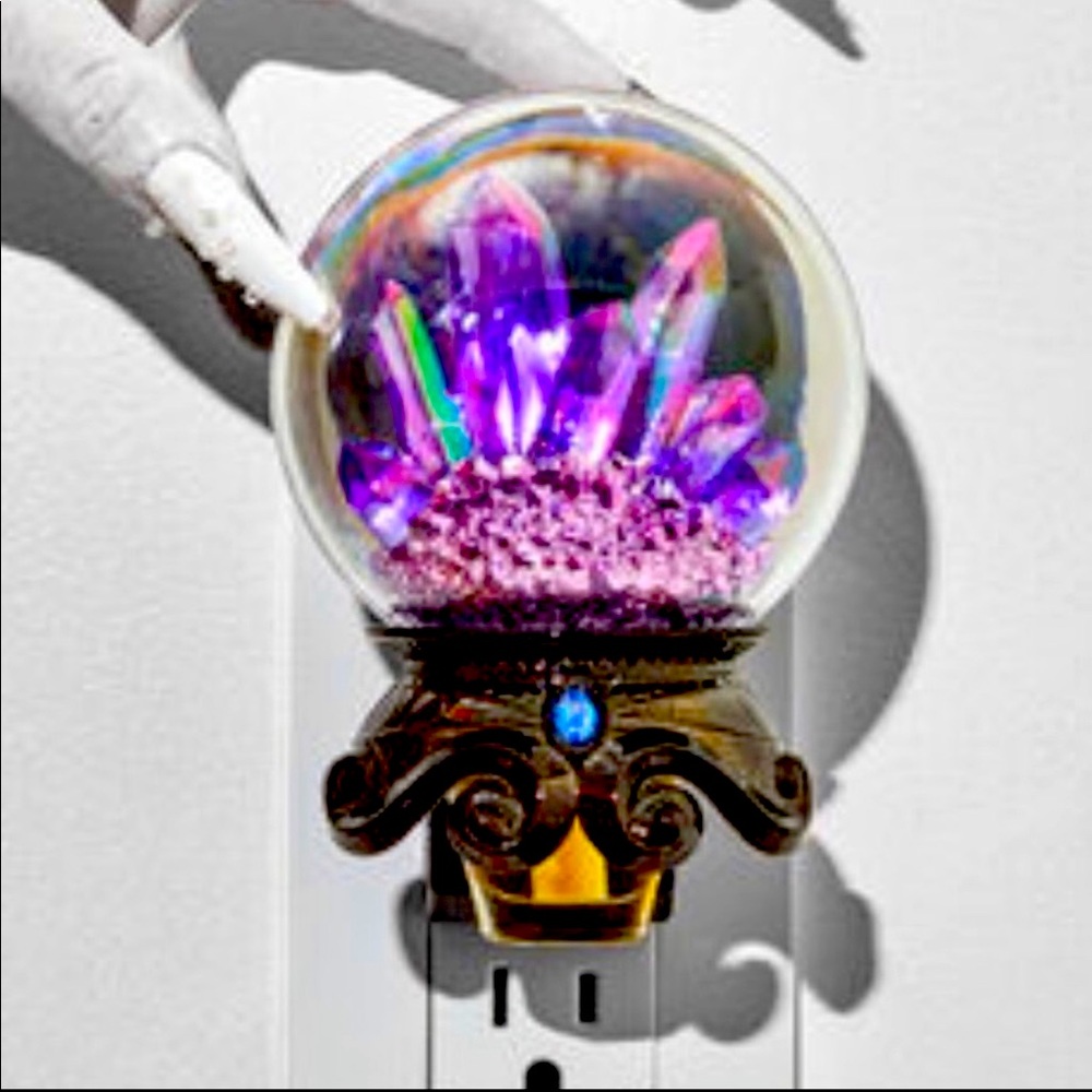 Bath and Body Works Crystal Ball Light up Plug In